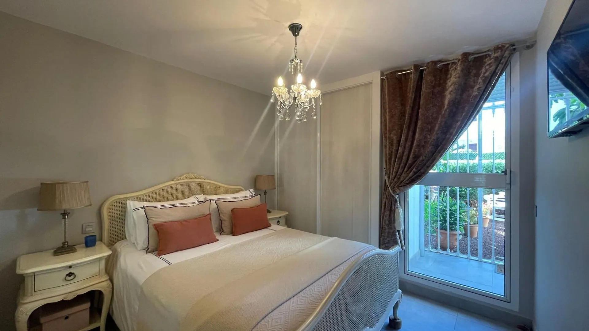Casa Jardin Apartment Estepona 0*,
